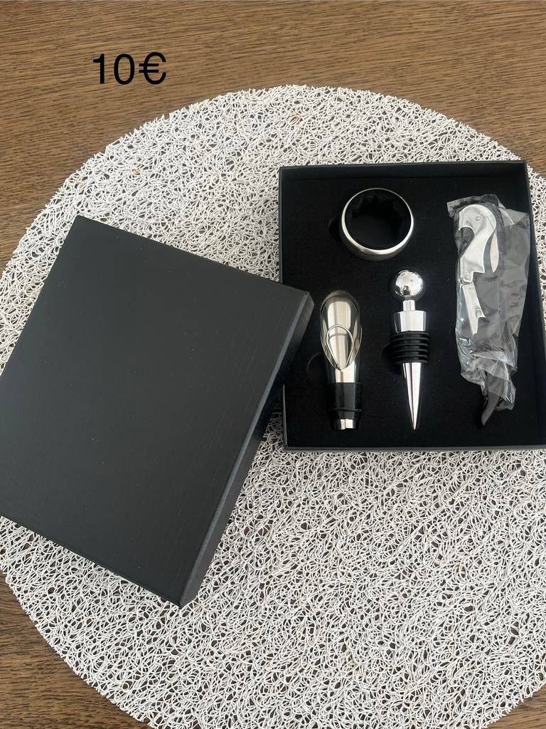 Différents objets à vendre, Computers en Software, Tekentablets, Ophalen, Zo goed als nieuw