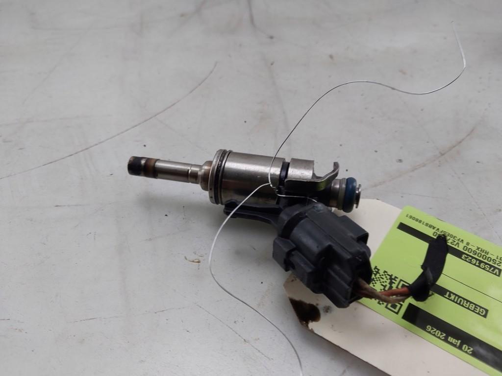 INJECTEUR Peugeot 5008 I (0A / 0E) (|V7591623|), Robert Bosch AG, Utilisé, Robert-Bosch-Allee 1
74232  Abstatt, DE, Engineering@bosch.com