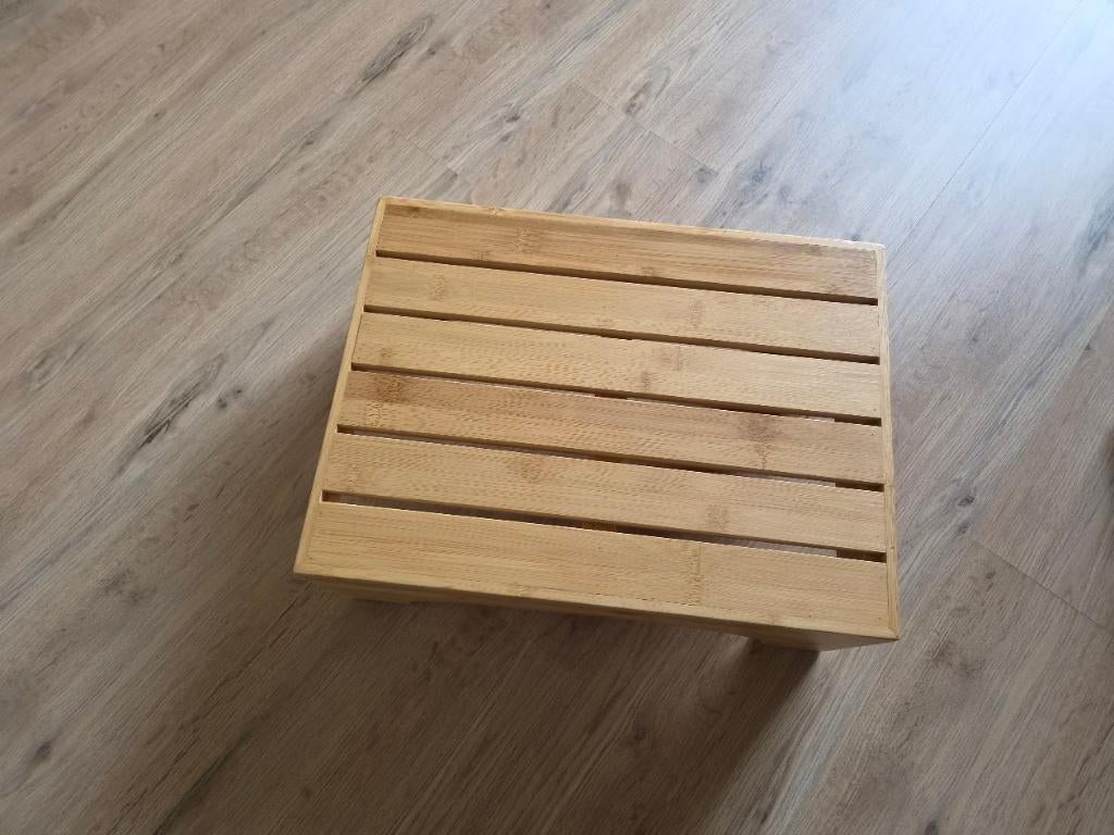 Marche pied en bois, Enlèvement, Neuf, Bois