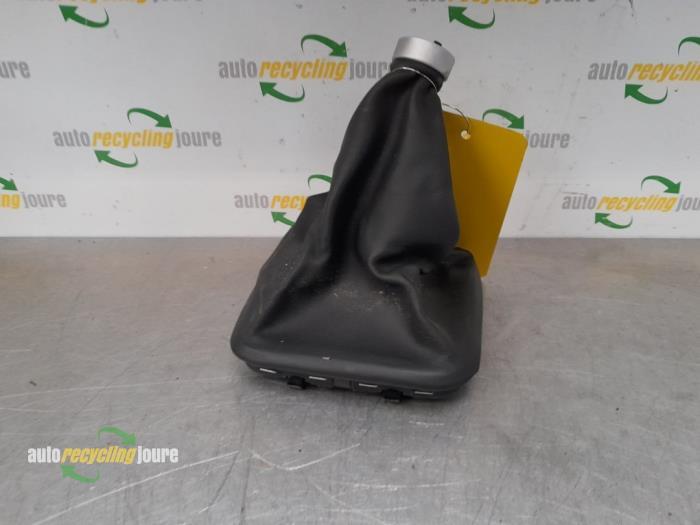 Enveloppe levier de vitesse d'un Mercedes B-Klasse, -, 3 mois de garantie, Utilisé, -