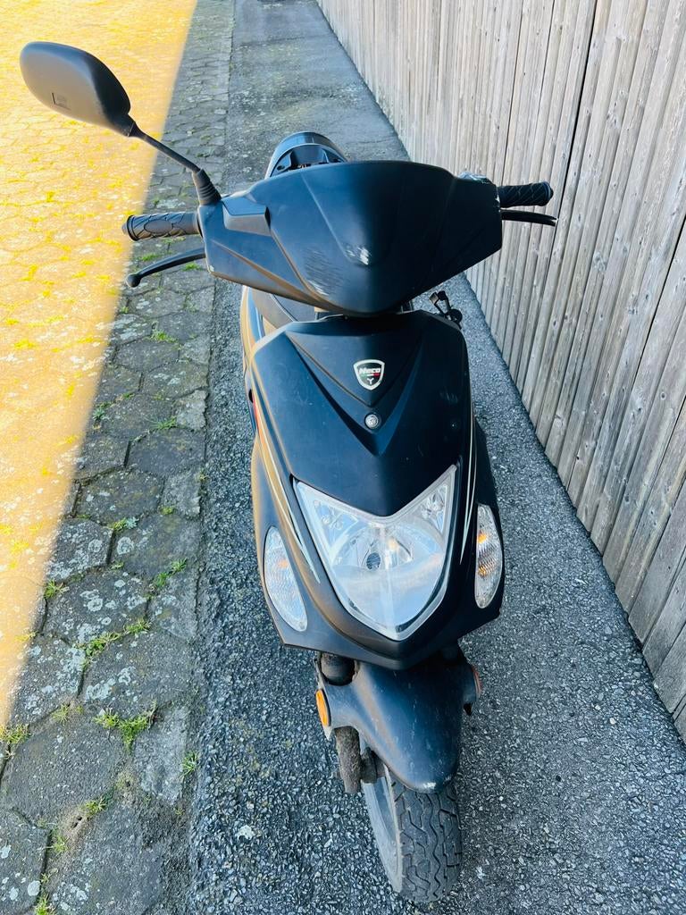 scooter Neco one 2024, Vélos & Vélomoteurs, Comme neuf, Enlèvement, Classe A (25 km/h), Essence