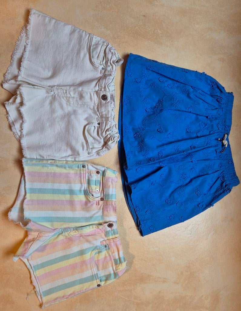 Short en rokje 12j, Ophalen