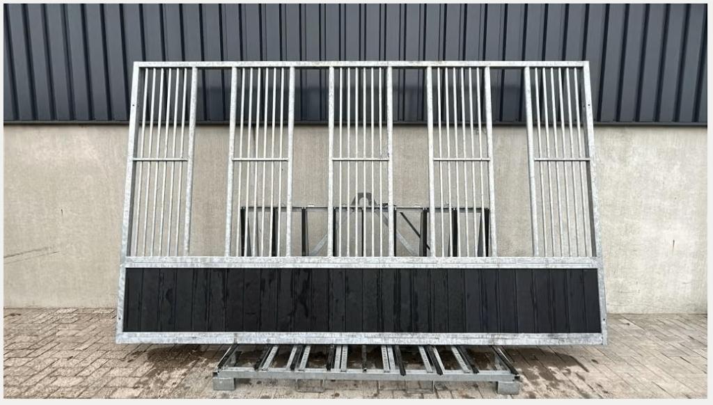Groepshuisvesting premium | 4870 x 2400 mm. | B-Keuze, Dieren en Toebehoren, Stalling en Weidegang