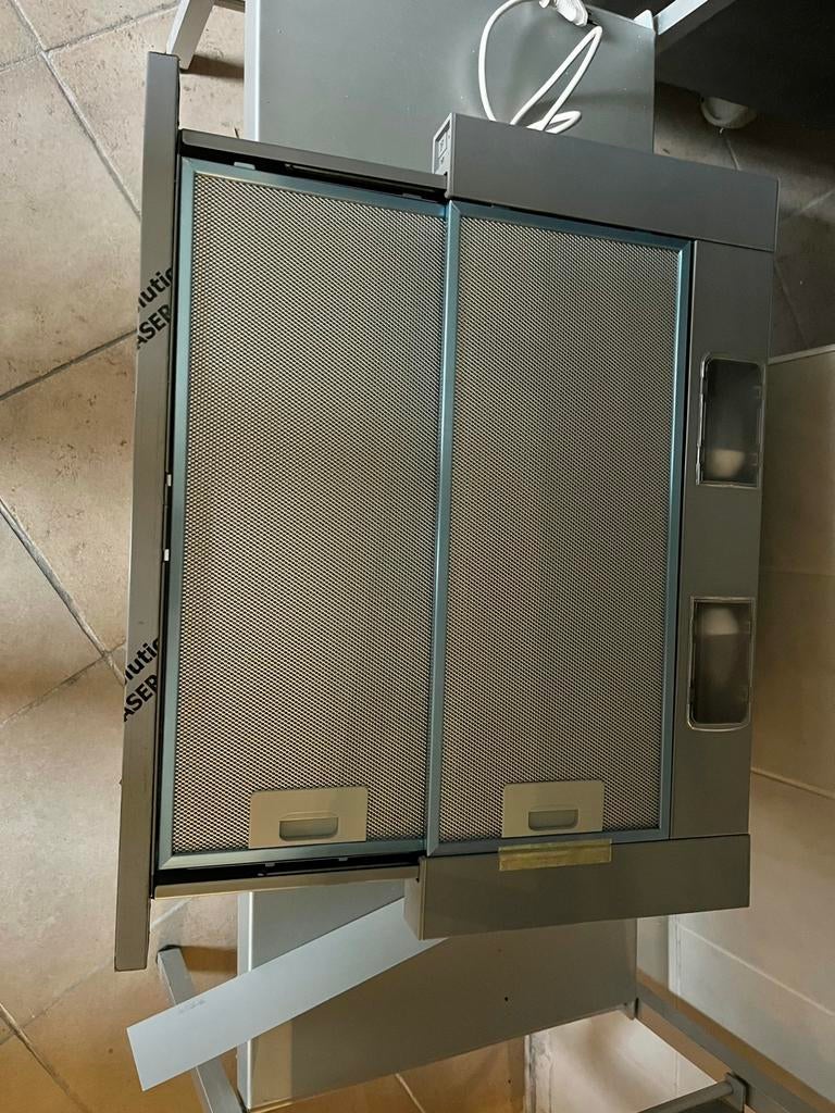 Dampkap, compact: telescopisch met dubbele filter, Elektronische apparatuur, Afzuigkappen, Ophalen, Aeg, Nic.debruyne@gmail.com