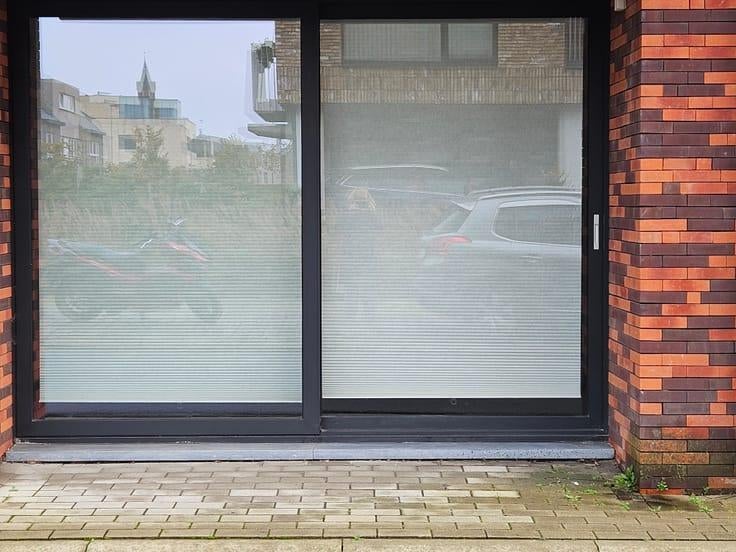 1 slaapkamer appartement met tuintje, staanplaats en berging, Immo, Appartementen en Studio's te huur, 50 m² of meer, Provincie Oost-Vlaanderen