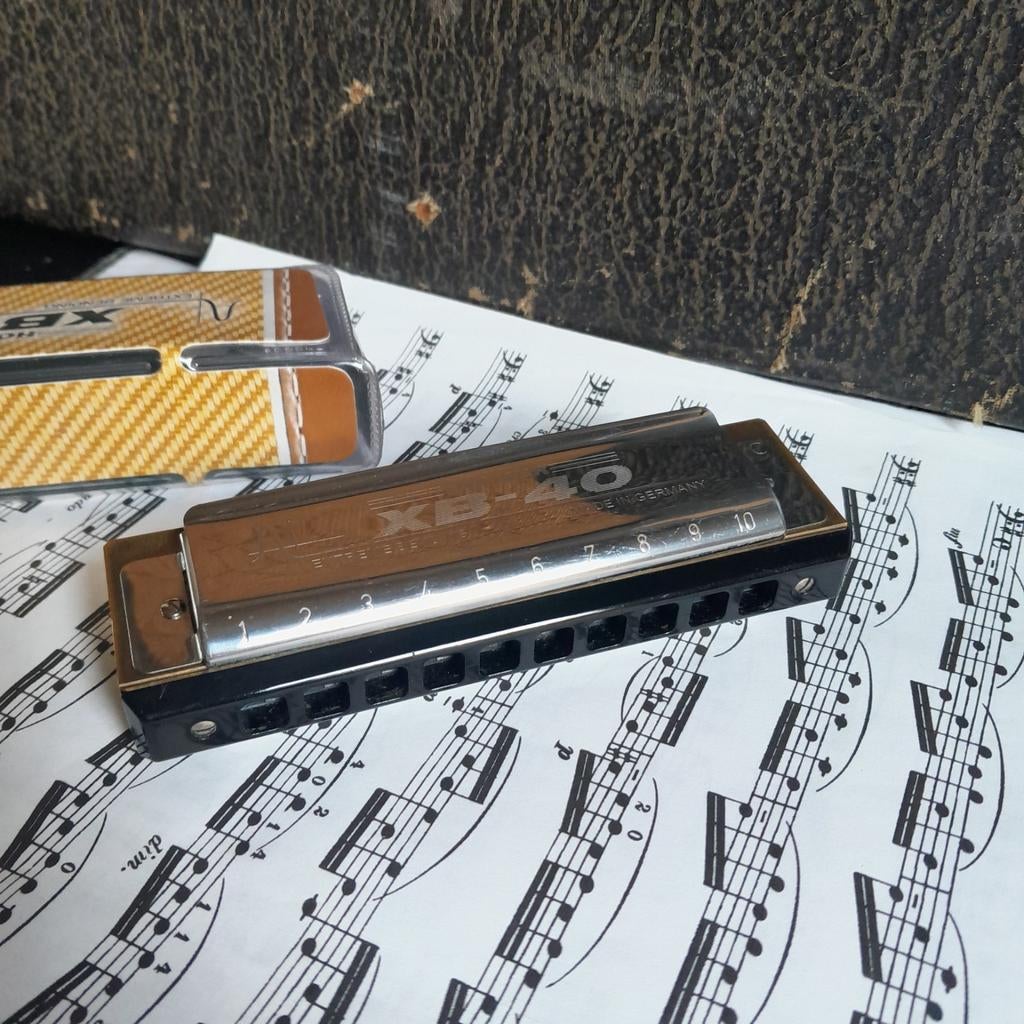 Hohner Xb-40, Ophalen of Verzenden