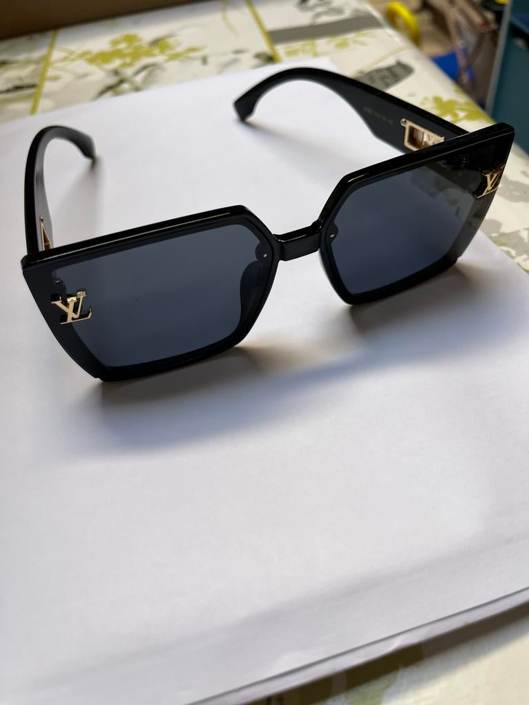 Lunettes Louis Vuitton, Enlèvement ou Envoi, Comme neuf, Lunettes