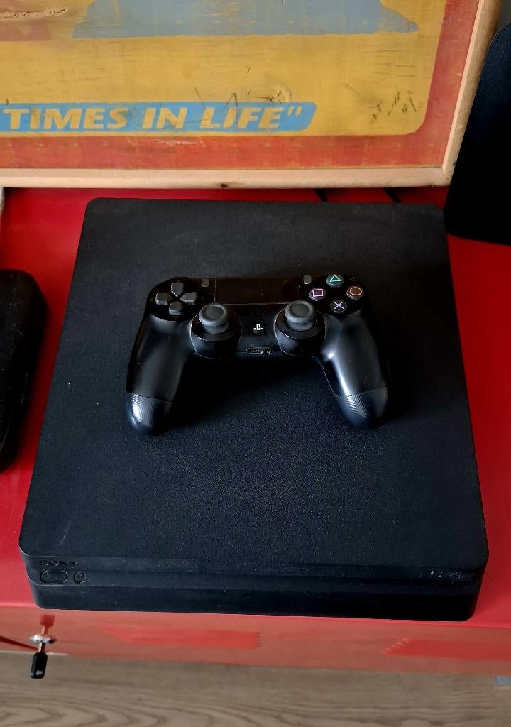 PS4 playstation 4 + games, Games en Spelcomputers, Gebruikt, Eén computer, Vanaf 3 jaar, Ophalen