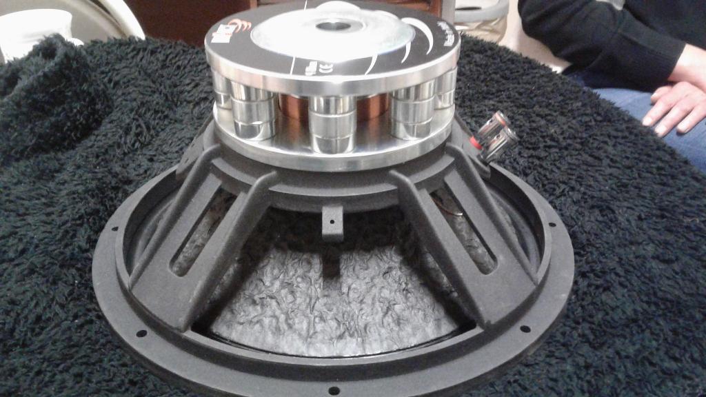 30cm Impact audio pure musique 1000w, Enlèvement, Neuf