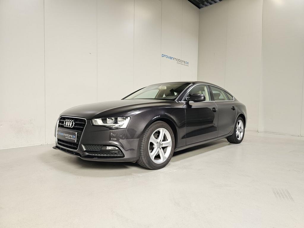 Audi A5 Sportback 1.8 Benzine Autom. - GPS - Topstaat!, Auto's, Audi, Beige, 4 cilinders, 0 kg, https://public.car-pass.be/vhr/cc4004f1-21e1-4c14-a57d-b4125379a165