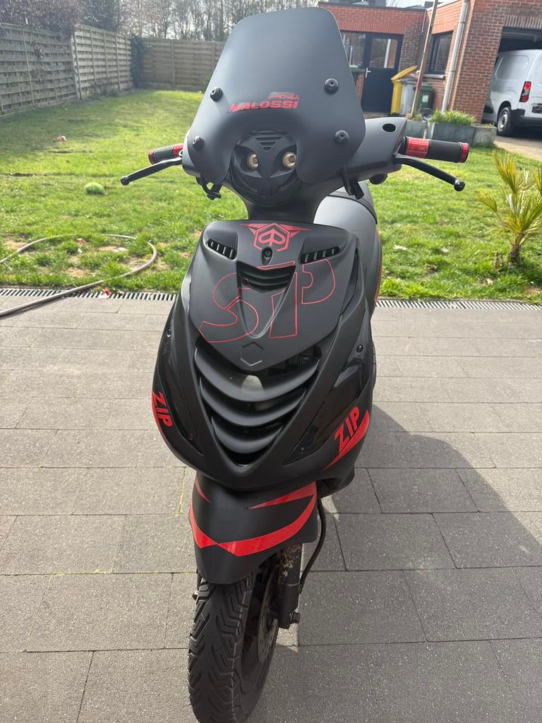 Zip 50cc, Vélos & Vélomoteurs, Scooters | Piaggio, Zip, Enlèvement, Utilisé, Classe A (25 km/h)