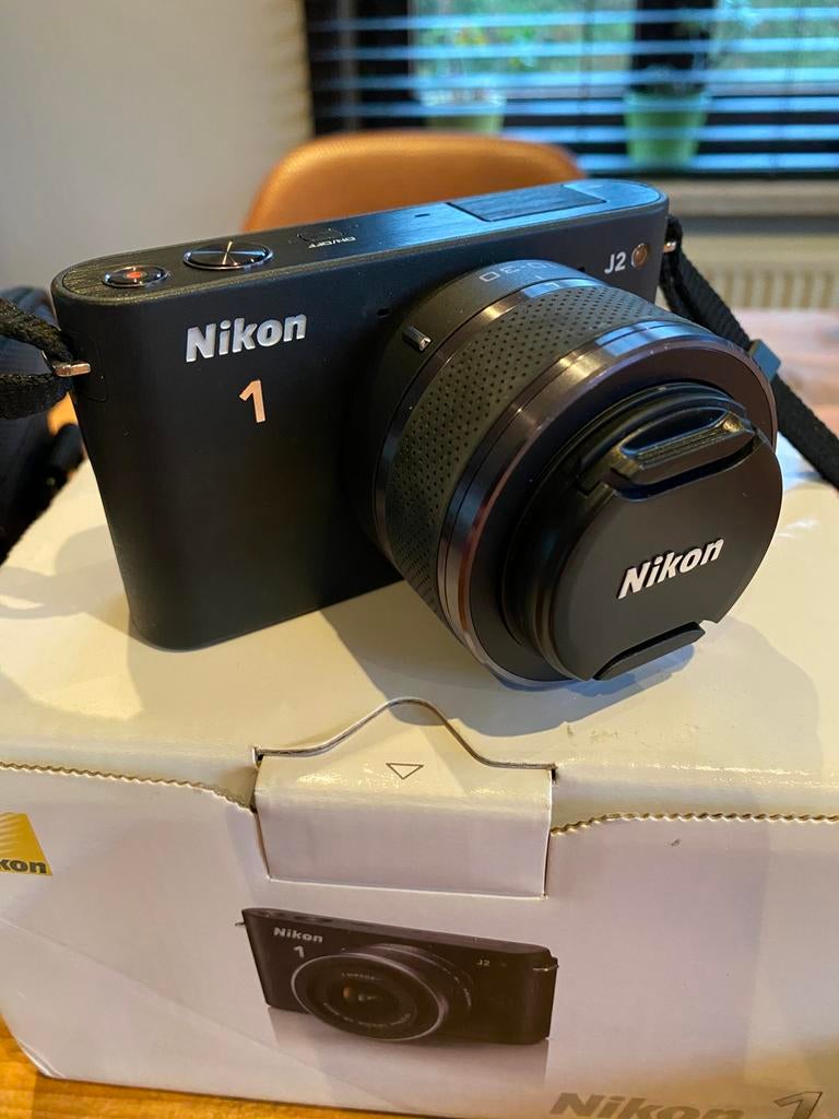 Nikon 1 J2 toestel met Nikkor 10-30mm lens, TV, Hi-fi & Vidéo, Appareils photo numériques, Enlèvement, Comme neuf, Nikon