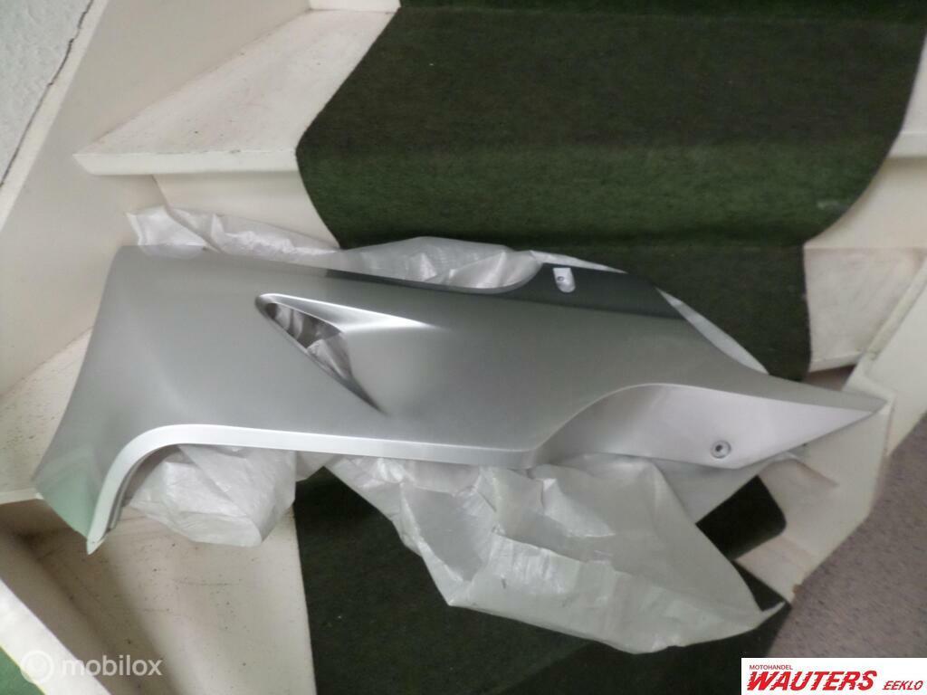 Kuipdeel honda  fjs600 Scooter 50611-mct-000, Motoren, Onderdelen | Honda, Nieuw, Ophalen of Verzenden