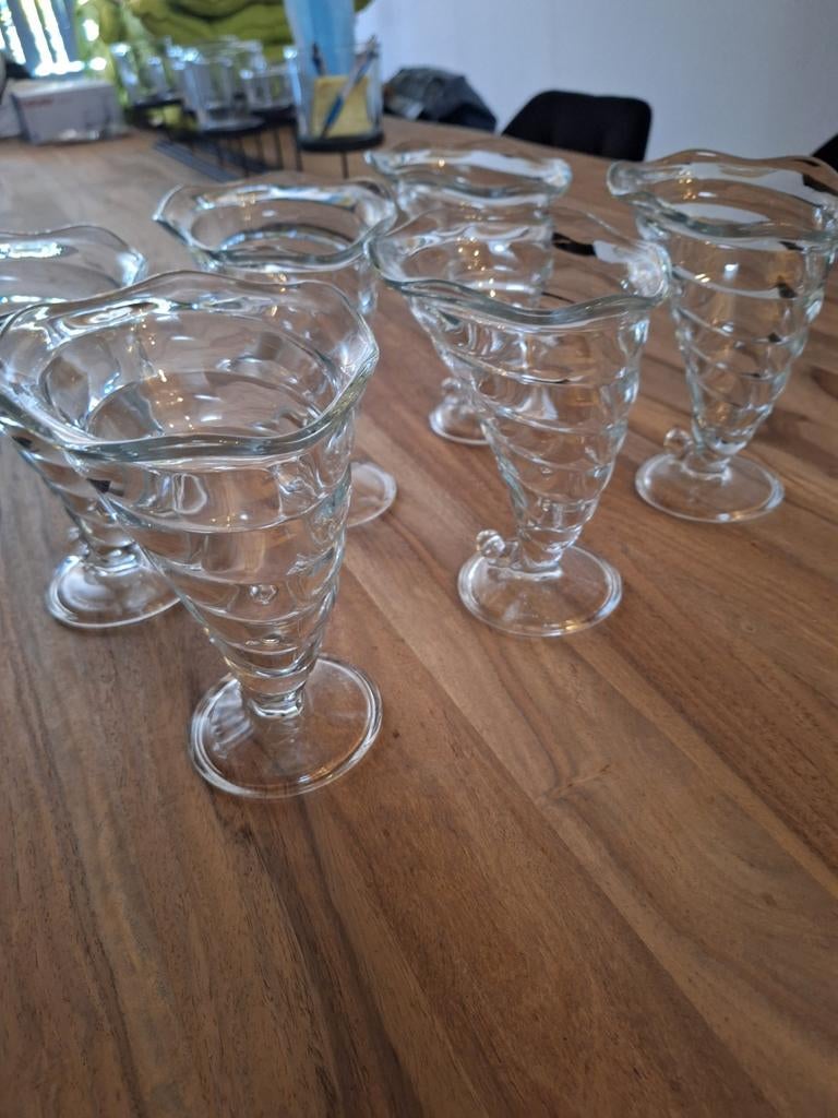 À VENDRE 6 New Sundaes, Enlèvement