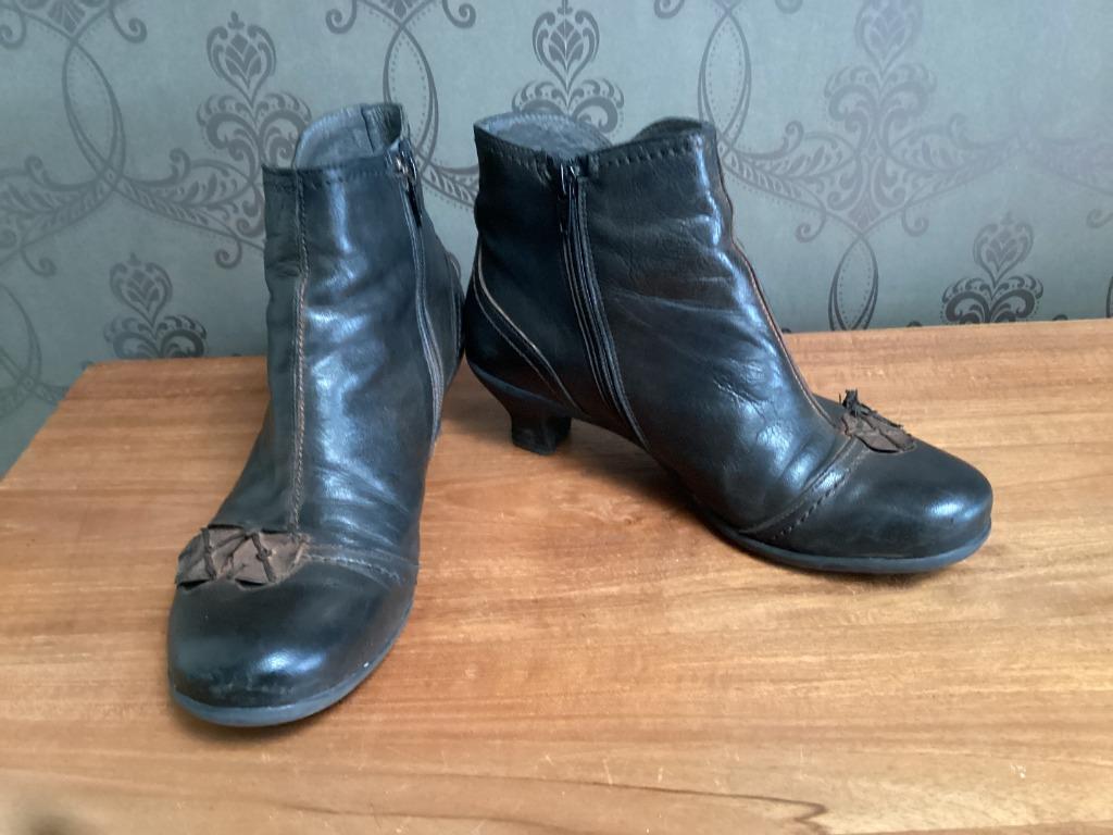 Enkellaarsjes Brako 38, Kleding | Dames, Bruin, Lage of Enkellaarzen, Ophalen of Verzenden, Gedragen