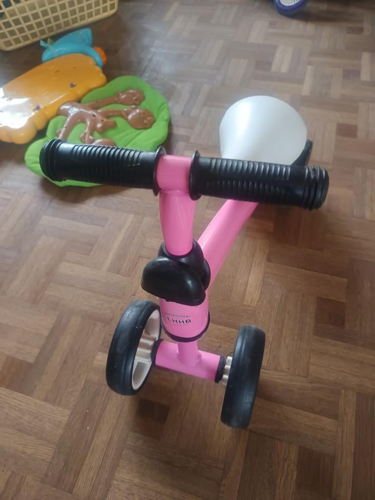 Vélo Trotteur solide et confortable pour enfant apprentissag, Enlèvement ou Envoi, Comme neuf