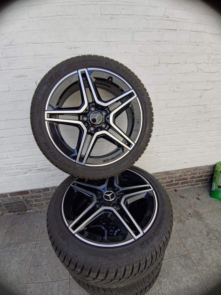 Originele AMG Mercedes A-klasse W177 winterset als nieuw, Auto-onderdelen, Banden en Velgen, Ophalen, 18 inch, Banden en Velgen