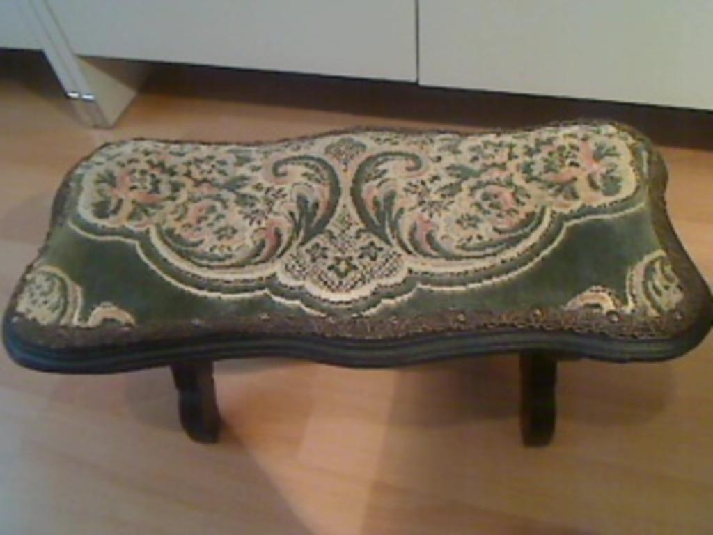 Ancien Prie-Dieu, Enlèvement ou Envoi