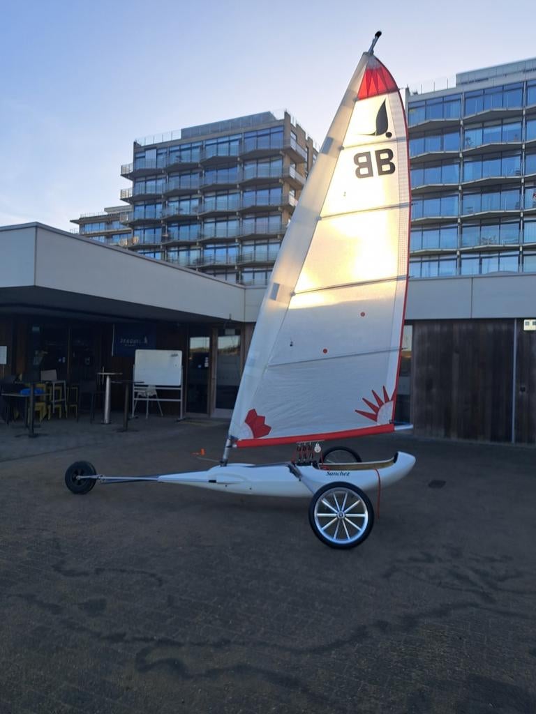 Roues avec essieux pour voiliers standard, Sports nautiques & Bateaux, Enlèvement