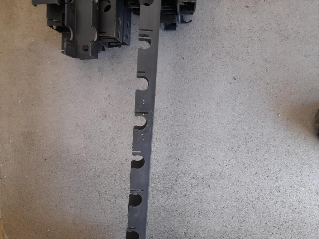 Bevestiging rails voor vloerverwarming 36 stuks van 2m, Doe-het-zelf en Bouw, Verwarming en Radiatoren, Ophalen