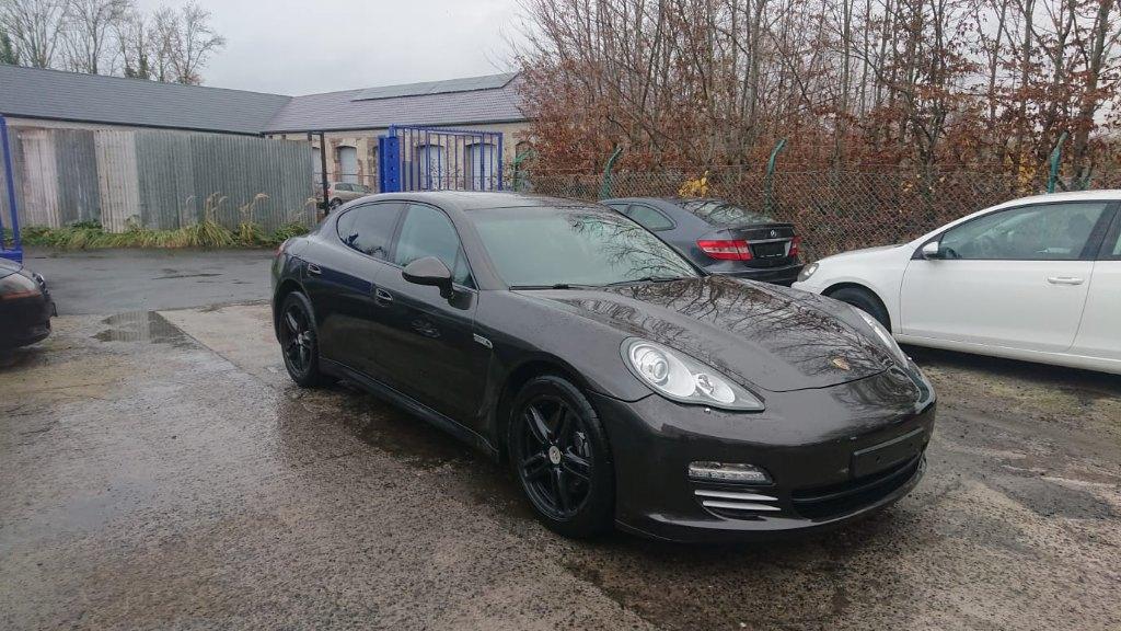 Porsche panamera 4 3600cc essence gps bt auto 183000 KM, Automaat, Euro 5, Zwart, 3598 cc