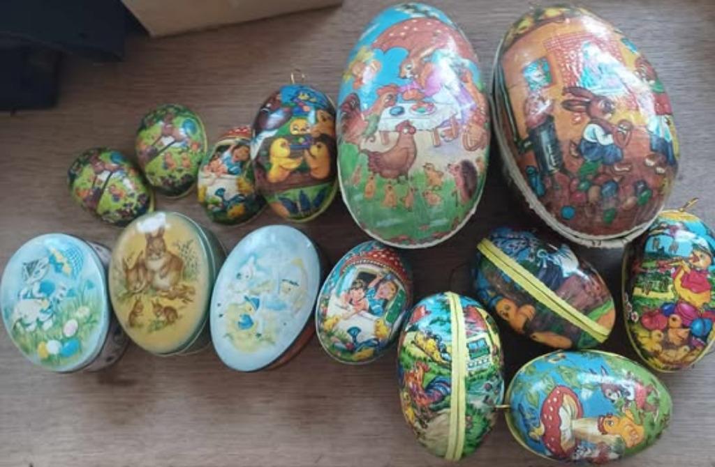Anciens oeufs de  Pâques en carton,boîtes en tôle  Côte d'Or, Collections, Collections Autre, Utilisé, Enlèvement
