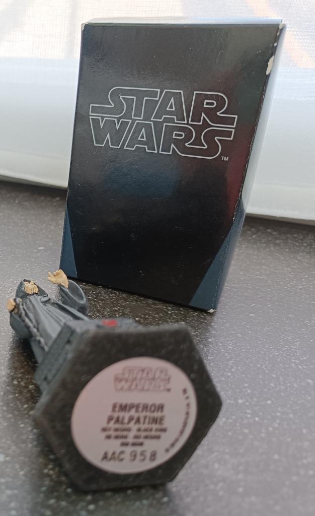 Objets de collection Star Wars Palpatine dans une boîte, Collections, Enlèvement, Comme neuf, Statue ou Buste