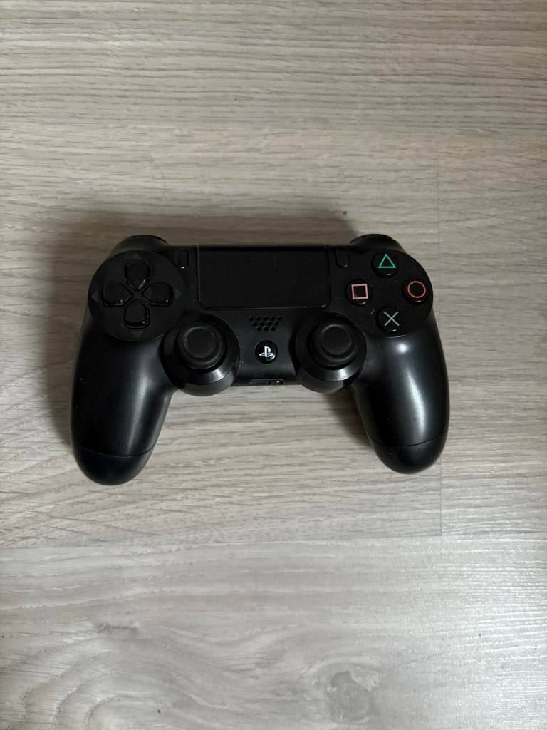 PS4 zwarte controller, Games en Spelcomputers, Spelcomputers | Sony Consoles | Accessoires, Zo goed als nieuw, PlayStation 4, Controller