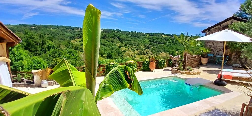 Luxe gite/lodge voor 2 met privézwembad Zuid Frankrijk, Open haard, Dorp, In bergen of heuvels, Dordogne