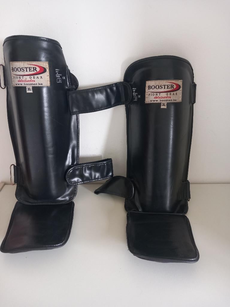 Protège tibia XL Booster, Sports & Fitness, Enlèvement ou Envoi, Utilisé, Accessoire de boxe