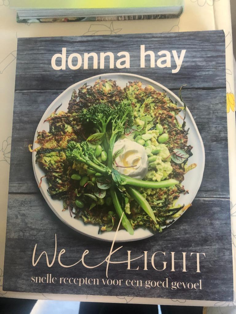 Weeklight - Donna Hay, Donna Hay, Zo goed als nieuw, Europa, Gezond koken