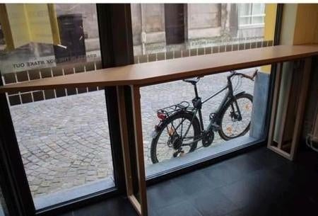 2 Socles Professionnels en Fer Forgé  Snack Fast-food / Expo, Enlèvement ou Envoi, Belgique, Belgique, Comme neuf