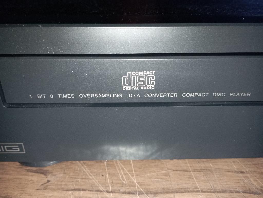 Lecteur cd Konig KN-CDPLAY100 + Télécommande, Enlèvement, Comme neuf, Autres marques