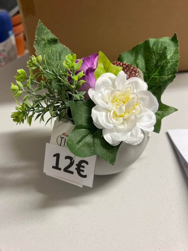 Zijden bloemstuk , nieuw !, Ophalen, Nieuw, Binnen