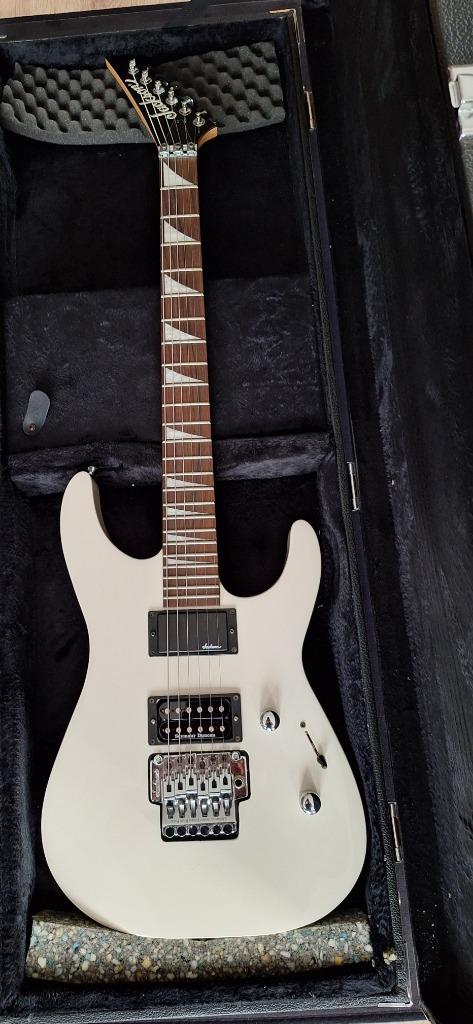 Jackson gitaar, Muziek en Instrumenten, Snaarinstrumenten | Gitaren | Elektrisch, Ophalen, Zo goed als nieuw