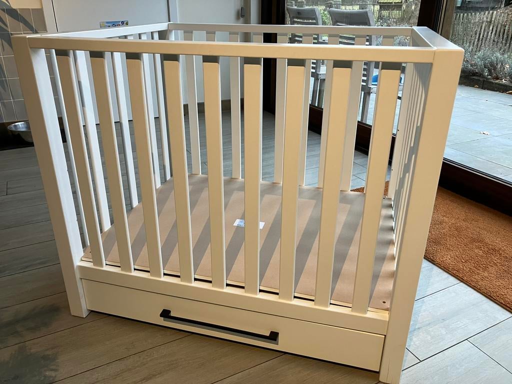 Box, park, kinderpark, babypark: TWF + matras, Kinderen en Baby's, Babyparken, Zo goed als nieuw, Rechthoekig, In hoogte verstelbaar