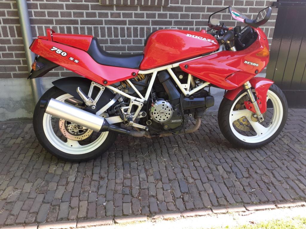 Super original SS Supersport 750 750SS, 750 cm³, 2 cylindres, Super Sport, Particulier