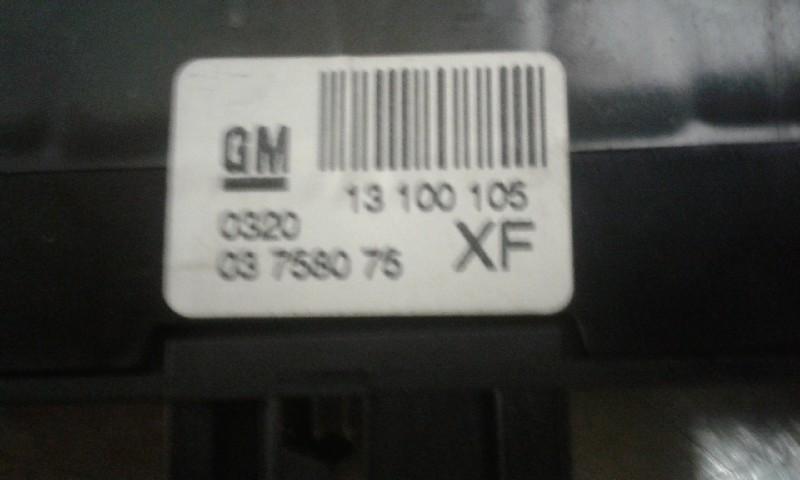 ALARMLICHTEN SCHAKELAAR Opel Zafira (M75) (01-2005/04-2015), Gebruikt, Opel