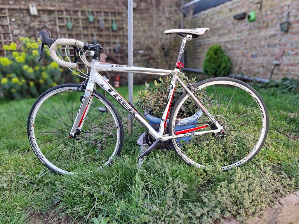 Vélo de course Trek + accessoires, Vélos & Vélomoteurs, Enlèvement