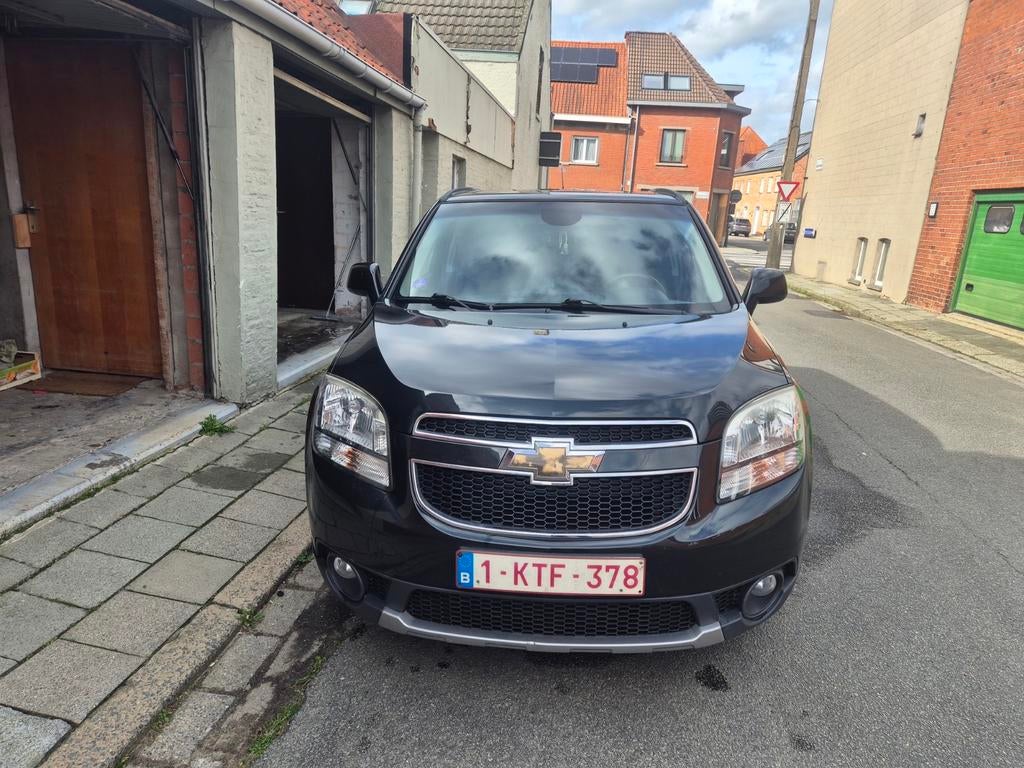 Chevrolet Orlando 2013 benzine150.000 km automaat 7pl, Autos, Achat, Noir, Orlando, Automatique