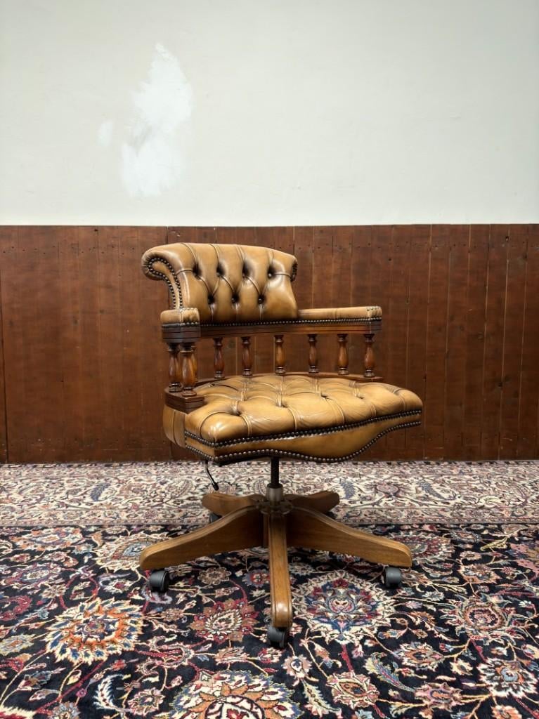 Klassiek Engels Chesterfield Bureaustoel, Enlèvement