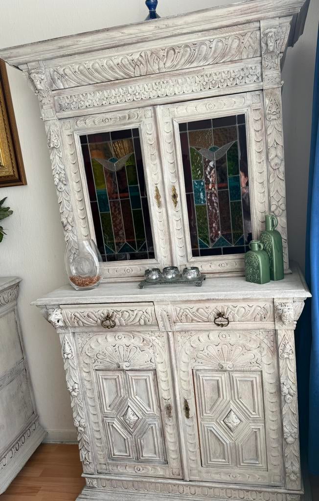 twee oude houten kasten, Huis en Inrichting, Kasten | Buffetkasten, Ophalen, Zo goed als nieuw