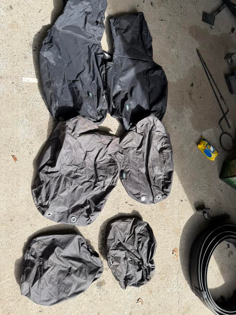 Land Rover defender zetelhoezen, Ophalen, Zo goed als nieuw