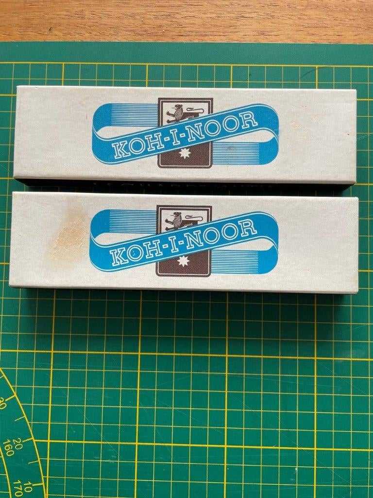 KOH-I-NOR Cardboard Box Pencils L&C Hardmuth 1561 e.h., Verzamelen, Pennenverzamelingen, Ophalen of Verzenden