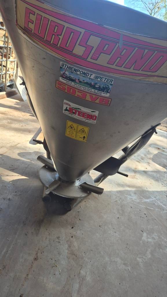 Meststof/ zoutstrooier, Ophalen