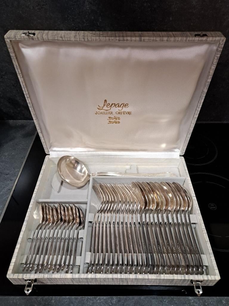 ensemble couverts métal argenté — Lepage Joaillier Orfèvre, Enlèvement