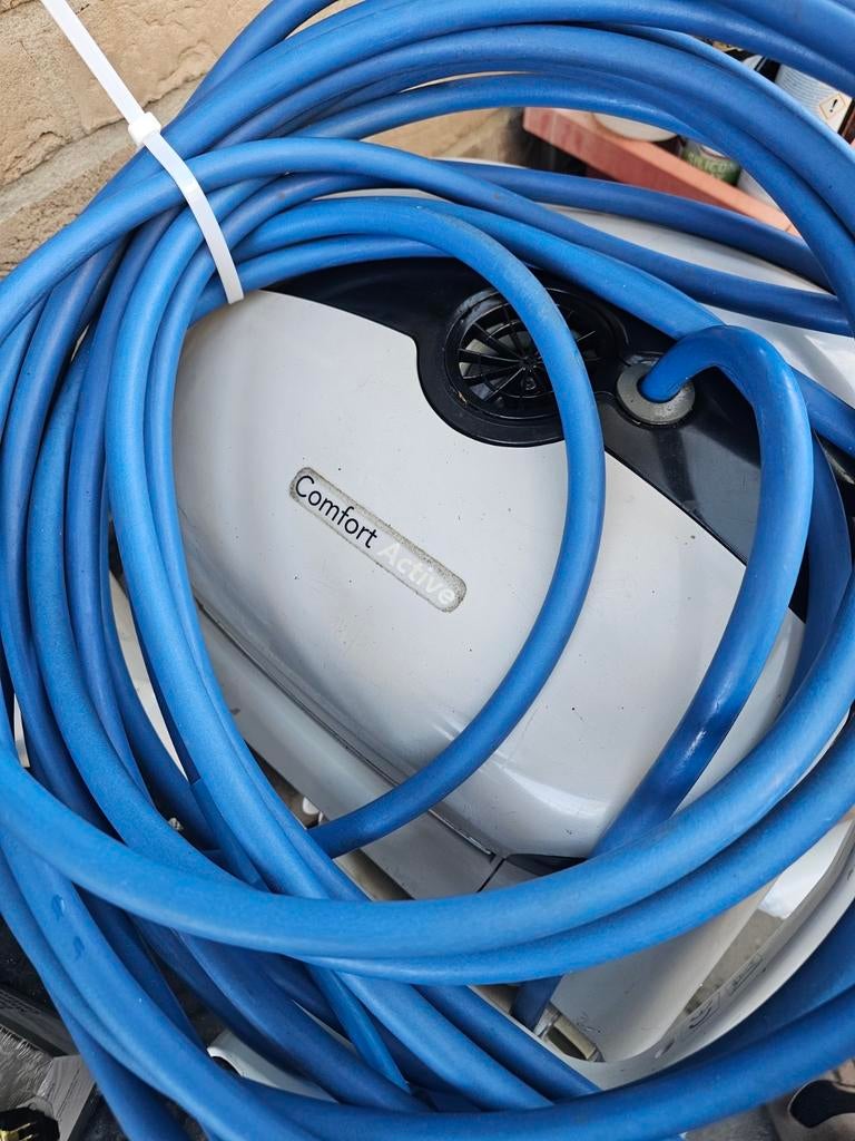 Zwembadrobot dolphin, Enlèvement