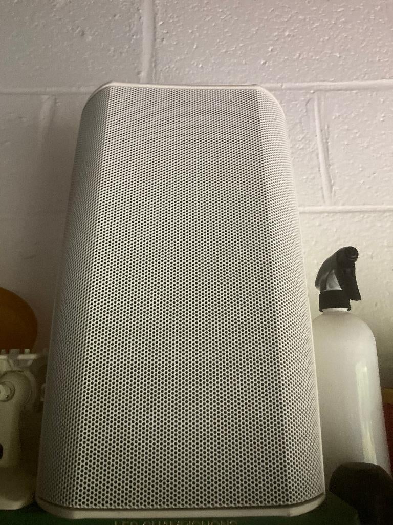 2 enceintes QSC (parfait etat), Audio, Tv en Foto, Luidsprekerboxen, Ophalen, Zo goed als nieuw