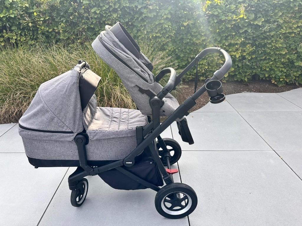Thule sleek (Incl. reiswieg, kinderzitje en toebehoren), Enfants & Bébés, Poussettes & Combinaisons, Autres marques, Tige de poussée réglable