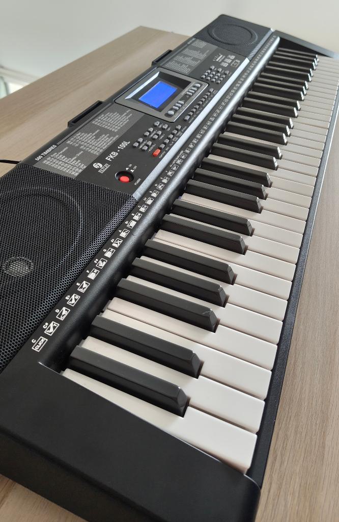 Fazley FKB-100L synthesizer, Muziek en Instrumenten, Keyboards, Ophalen, Zo goed als nieuw, 61 toetsen, Overige merken